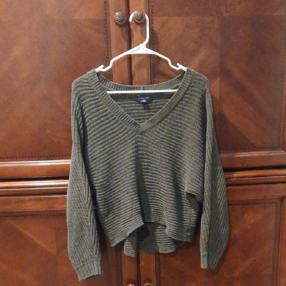 American Eagle Outfitters Green V-Neck Sweater